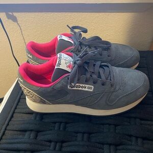 Classic Reebok’s, gray suede, like new